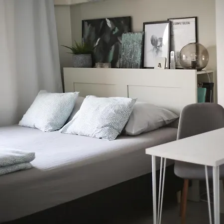 Valoisa Ja Kompakti Yksioe Nokian Ydinkeskustassa نوكيا