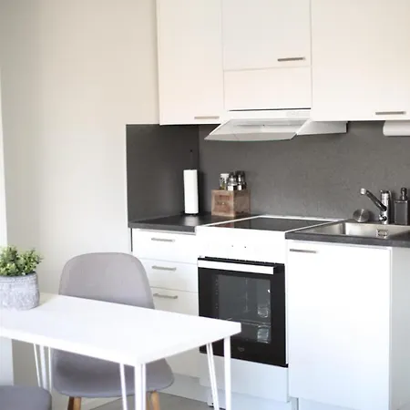 Valoisa Ja Kompakti Yksioe Nokian Ydinkeskustassa شقة نوكيا