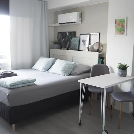 شقة Valoisa Ja Kompakti Yksioe Nokian Ydinkeskustassa *